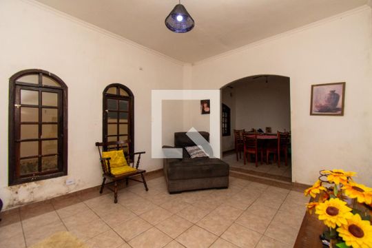 Casa à venda com 2 quartos, 253m² em Vila Rosalia, Guarulhos