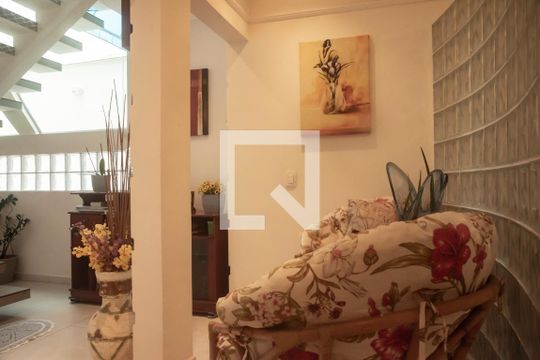 Sala 2 de casa à venda com 3 quartos, 330m² em Vila da Saúde, São Paulo