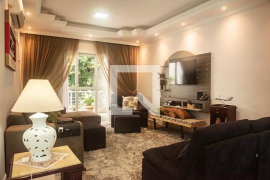 Sala de casa à venda com 3 quartos, 330m² em Vila da Saúde, São Paulo
