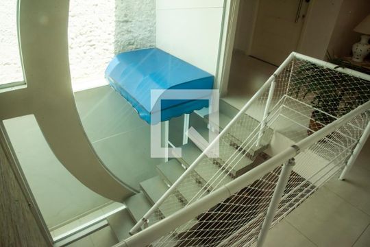 Sala de casa à venda com 3 quartos, 330m² em Vila da Saúde, São Paulo