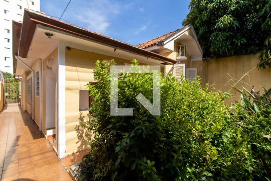 Entrada de casa à venda com 3 quartos, 376m² em Vila Harmonia, Guarulhos