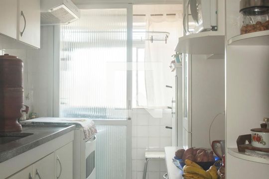 Cozinha de apartamento à venda com 2 quartos, 55m² em Chácara Inglesa, São Paulo