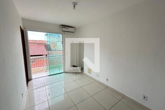 Suíte de casa para alugar com 2 quartos, 110m² em Campinho, Rio de Janeiro