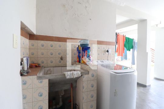 Área de Serviço de casa à venda com 3 quartos, 137m² em Jardim Ipanema, Santo André