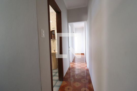 Corredor Quartos de casa à venda com 3 quartos, 137m² em Jardim Ipanema, Santo André