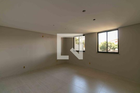 Casa à venda com 4 quartos, 430m² em Liberdade, Belo Horizonte