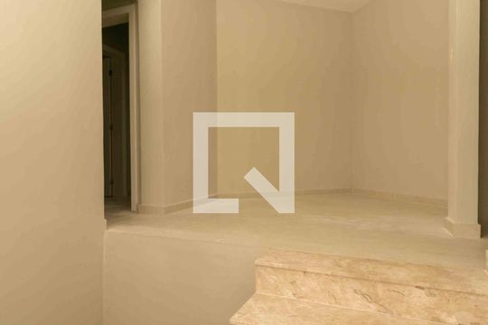 Escada de casa à venda com 4 quartos, 430m² em Liberdade, Belo Horizonte