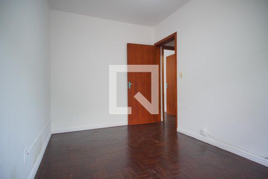 Quarto 1 de apartamento para alugar com 2 quartos, 62m² em Humaitá, Porto Alegre