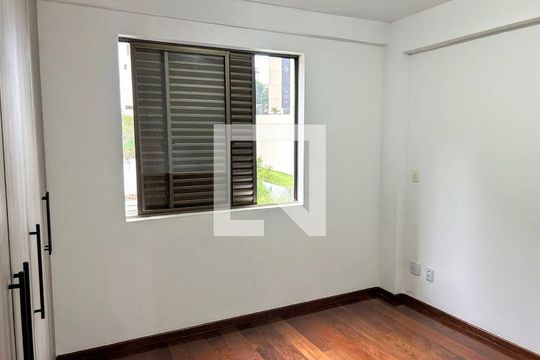 quarto 1 de apartamento à venda com 4 quartos, 136m² em Coracao de Jesus, Belo Horizonte