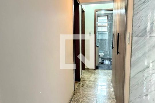 Corredor de apartamento à venda com 4 quartos, 136m² em Coracao de Jesus, Belo Horizonte