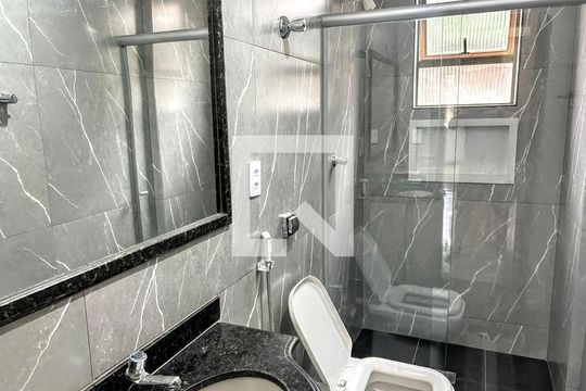 banheiro 2 de apartamento à venda com 4 quartos, 136m² em Coracao de Jesus, Belo Horizonte