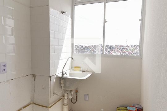 Área de Serviço de apartamento para alugar com 2 quartos, 44m² em Vila Lourdes, São Paulo
