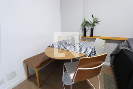 Sala de apartamento para alugar com 2 quartos, 42m² em Vila Prudente, São Paulo