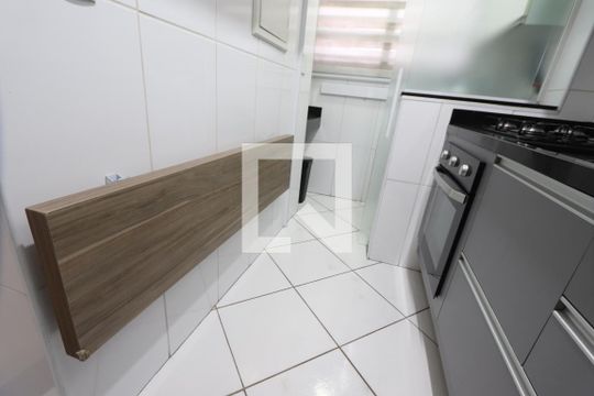 Cozinha de apartamento para alugar com 2 quartos, 42m² em Vila Prudente, São Paulo