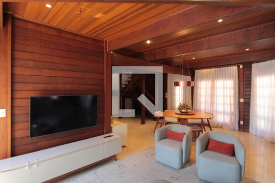 Sala de casa à venda com 5 quartos, 370m² em São Luiz, Belo Horizonte