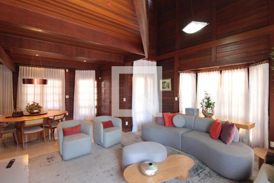 Sala de casa à venda com 5 quartos, 370m² em São Luiz, Belo Horizonte