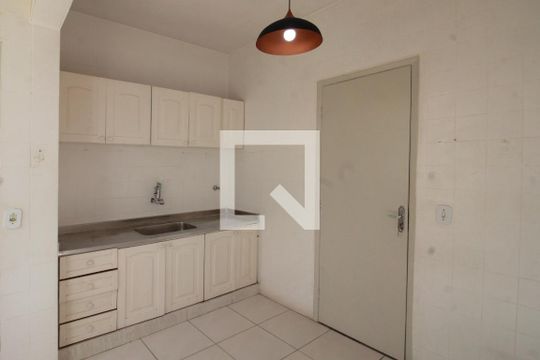 Cozinha  de apartamento à venda com 3 quartos, 67m² em Santa Tereza, Belo Horizonte