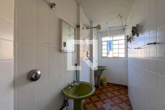 Banheiro de apartamento à venda com 1 quarto, 40m² em Liberdade, São Paulo