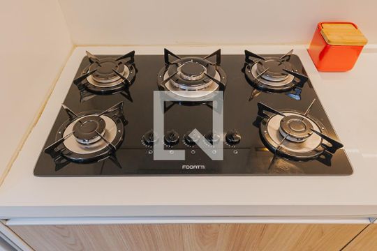 Cozinha de apartamento à venda com 1 quarto, 57m² em Pinheiros, São Paulo