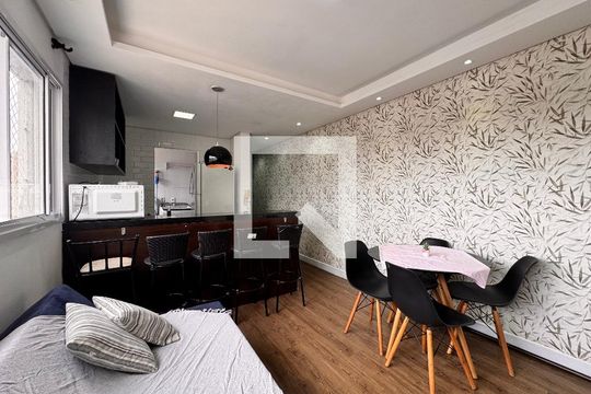 Sala de apartamento à venda com 2 quartos, 52m² em Santa Terezinha, Santo André