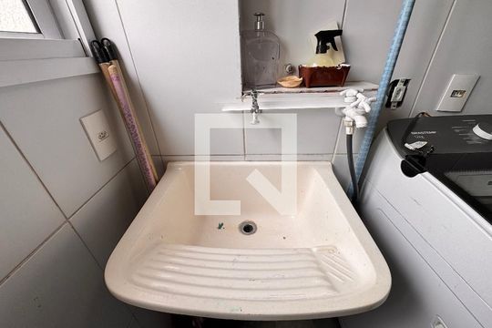 Área de Serviço de apartamento à venda com 2 quartos, 52m² em Santa Terezinha, Santo André