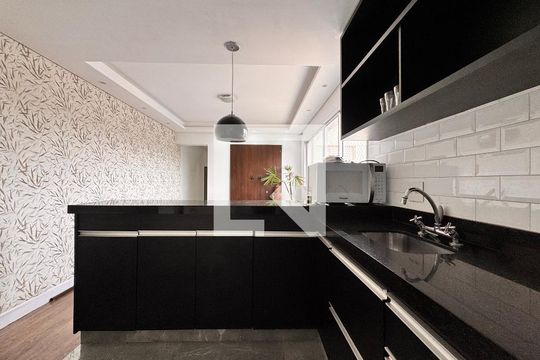 Cozinha de apartamento à venda com 2 quartos, 52m² em Santa Terezinha, Santo André