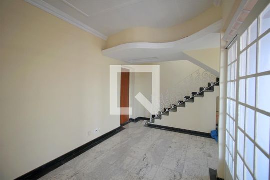 Sala de apartamento à venda com 3 quartos, 200m² em Alto Barroca, Belo Horizonte