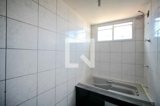 Banheiro de apartamento para alugar com 3 quartos, 200m² em Alto Barroca, Belo Horizonte