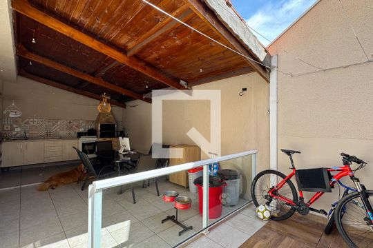 Quintal de casa de condomínio à venda com 3 quartos, 270m² em Parque Viana, Barueri