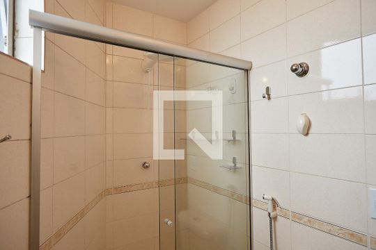 Banheiro do Quarto  de apartamento à venda com 3 quartos, 175m² em União, Belo Horizonte
