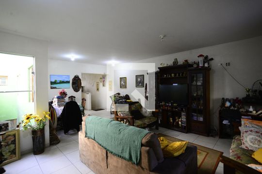 Sala de casa à venda com 4 quartos, 180m² em Vila Mariana, São Paulo