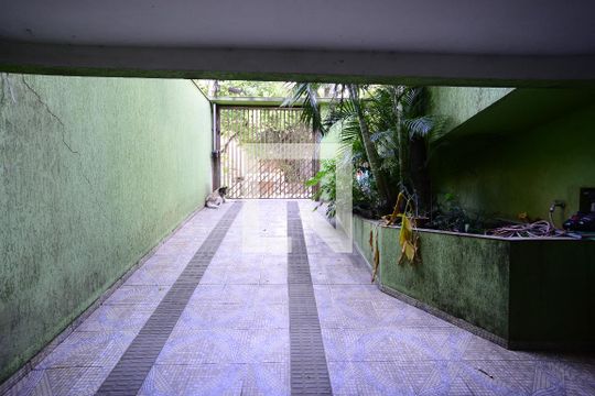 Garagem de casa à venda com 4 quartos, 180m² em Vila Mariana, São Paulo