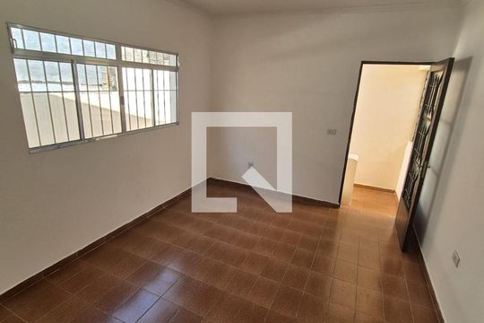 Casa à venda com 3 quartos, 100m² em Centro, Diadema