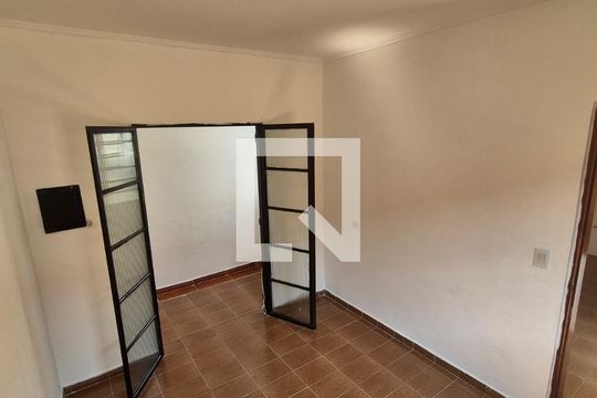 Casa à venda com 3 quartos, 100m² em Centro, Diadema