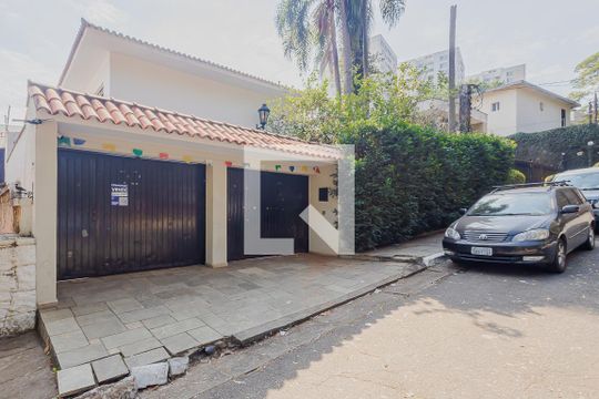 Fachada de casa à venda com 4 quartos, 336m² em Pinheiros, São Paulo