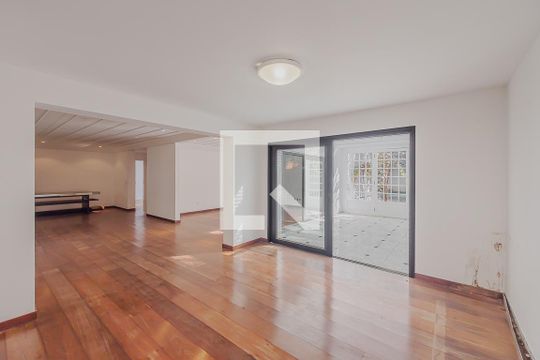 Sala 1 de casa à venda com 4 quartos, 336m² em Pinheiros, São Paulo