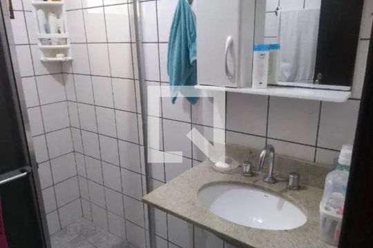 Casa à venda com 2 quartos, 190m² em Parque Capuava, Santo André