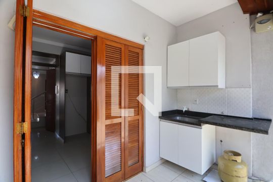 Área de Serviço de casa à venda com 2 quartos, 87m² em São José, Canoas