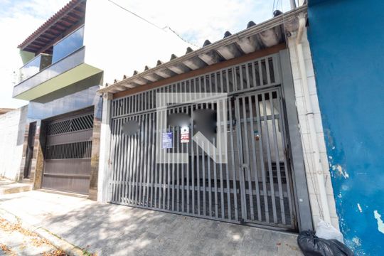 Fachada de casa à venda com 3 quartos, 137m² em Artur Alvim, São Paulo