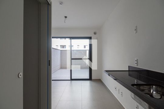 Cozinha de kitnet/studio para alugar com 1 quarto, 29m² em Bela Vista, São Paulo