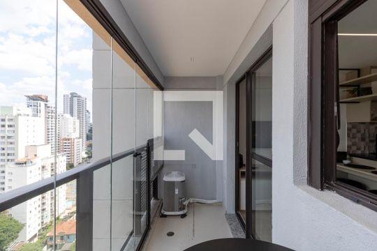 Varanda Studio de kitnet/studio para alugar com 1 quarto, 28m² em Jardim das Acacias, São Paulo
