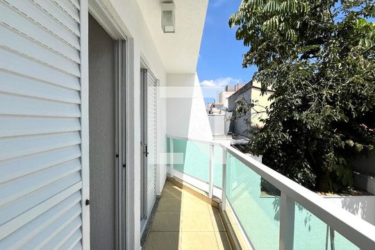 Varanda do Quarto 3 de casa à venda com 4 quartos, 230m² em Vila Clementino, São Paulo