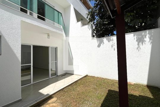 Churrasqueira de casa à venda com 4 quartos, 230m² em Vila Clementino, São Paulo