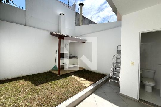 Churrasqueira de casa à venda com 4 quartos, 230m² em Vila Clementino, São Paulo
