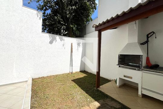 Churrasqueira de casa à venda com 4 quartos, 230m² em Vila Clementino, São Paulo