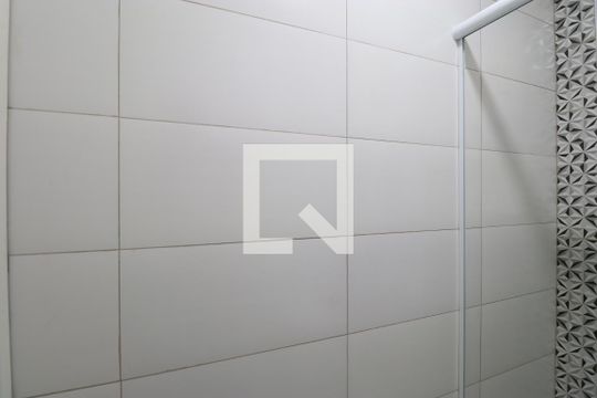 Banheiro de apartamento para alugar com 2 quartos, 38m² em Bom Retiro, São Paulo
