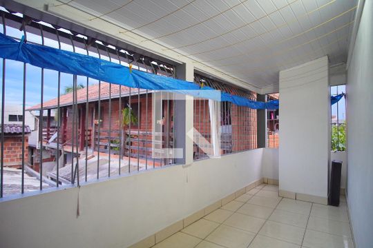Varanda de casa à venda com 2 quartos, 180m² em Canudos, Novo Hamburgo