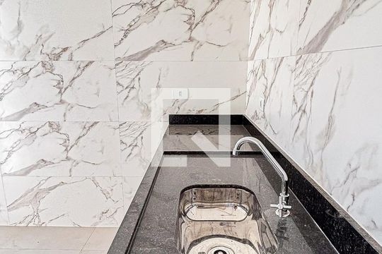 Cozinha de apartamento para alugar com 2 quartos, 58m² em Vila Eldizia, Santo André