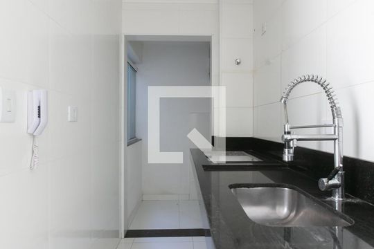 Cozinha de apartamento à venda com 2 quartos, 40m² em Vila Progresso (zona Leste), São Paulo