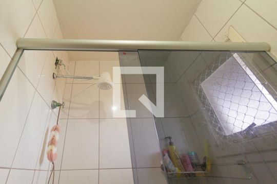 Banheiro de casa de condomínio à venda com 3 quartos, 109m² em Fátima, Canoas